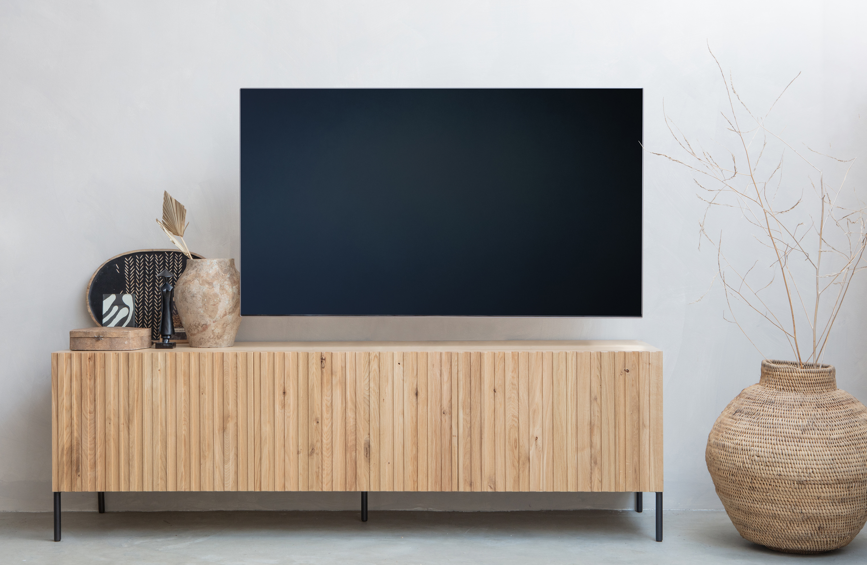 eiken tv-meubel - B180 x D46 x H56 cm | DEBA Meubelen